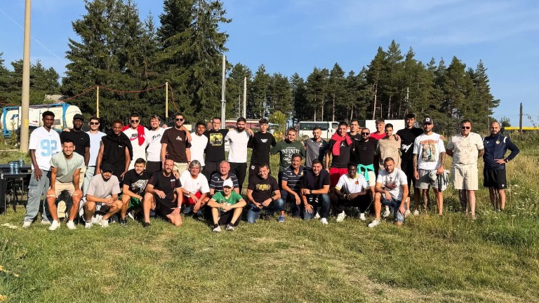 В Ботев Пловдив сплотиха колектива преди домакинството на Монтана