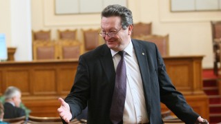 Няма да разследват Ерменков за фалшива новина за отровената на водата