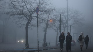 Облачна и мъглива неделя