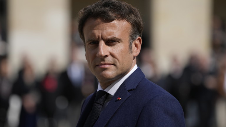Макрон: Най-важното е Франция да избегне политическа криза 