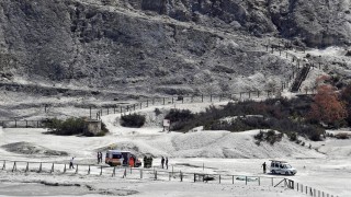 Семейство загина след падане в кратер на вулкан в Италия 