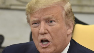 Зает съм за да гледам скучните изслушвания по импийчмънта Това