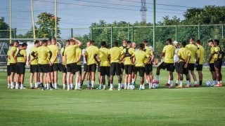 Новият старши треньор на Ботев Пловдив Желко Копич проведе първата