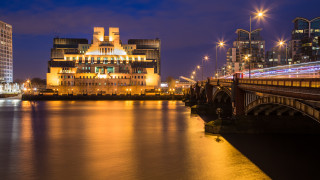 Шефът на МИ6 към Русия: Не се месете в делата на Запада