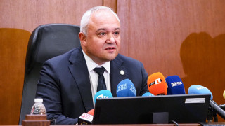 Строителят на незаконния град край Варна вероятно е напуснал България