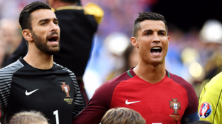 Титулярният страж на Спортинг Лисабон и португалския национален тим Руи