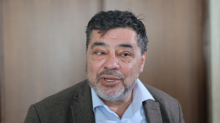 Управление на тъмно вижда народният представител Велислав Величков от ПП