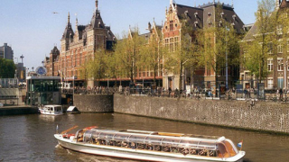 Холандски политици искат изгонване на България и Румъния от ЕС