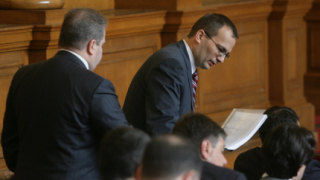 Оформя се „общ фронт" в парламента срещу номинираните подуправители на БНБ