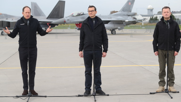 Полският министър на отбраната Мариуш Блашчак обяви в понеделник, че