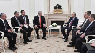 Премиерът на Израел Бенямин Нетаняху запозна руския президент Владимир Путин