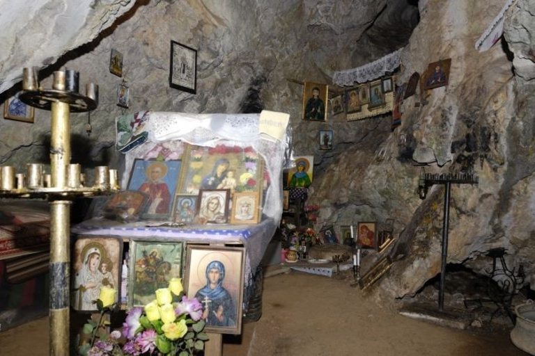 Вътрешността на параклиса