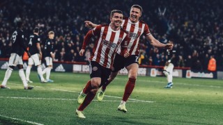 В Шефийлд Юнайтед се отказаха от част от седмичните си възнаграждения Футболистите