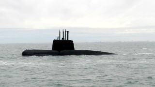 Целият екипаж на аржентинската подводница вероятно е загинал 