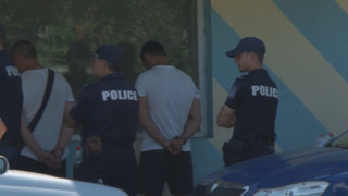 Арестуваха двама на входа на Бургас