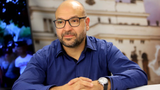 България - заложник на служебни правителства, пазещи имиджа на Радев?