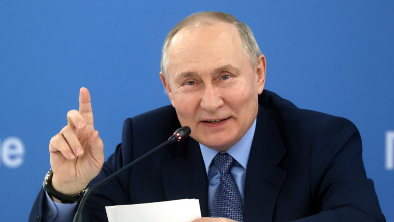Руският президент Владимир Путин пристигна в Абу Даби, където ще