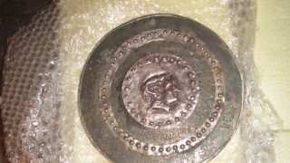 Заловиха турски тираджия опитал да пренесе антични предмети през границата