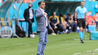 Двама чуждестранни специалисти Оскар Гарсия или Игор Ангеловски са