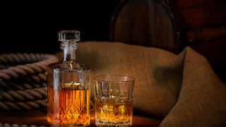 Виното и уискито са за пиене и забавление със семейството