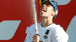 Жоан Мир Suzuki е новият световен шампион в клас MotoGP