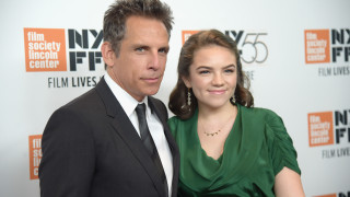 Холивудските звезди луднаха по нова мода И тя е да