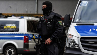 В Германия и Италия арестуваха над 100 души при акция