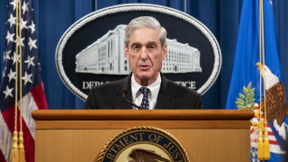 Специалният прокурор на САЩ Робърт Мълър обяви на пресконференция че