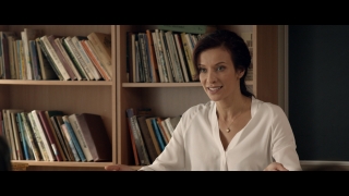 Яна Маринова играе учителка в нов български филм - снимки