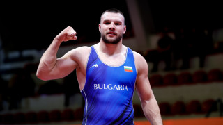 Кирил Милов стигна до полуфиналите на Европейското по борба в