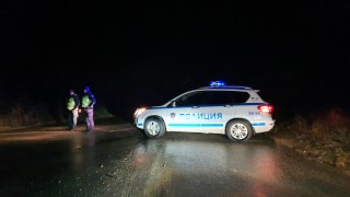 Силна буря се разрази тази вечер в Харманли Десетки дървета