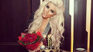 Андреа празнува рожден ден в Дубай