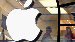 Apple харчи два пъти повече средства за лобизъм днес когато