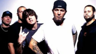Почина басистът на Limp Bizkit