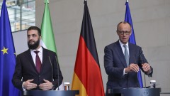 Мерц и Ал-Шараа преговарят за връщането на хиляди бежанци в Сирия