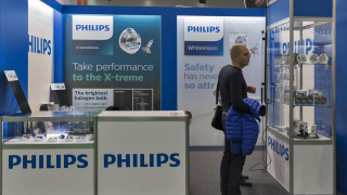 Philips сключи сделка за $2 милиарда за бизнеса си с осветление