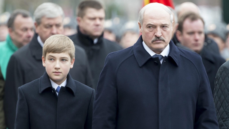 По погрешка беларуската ЦИК регистрира противник на Лукашенко
