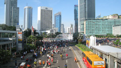 Защо Индонезия мести столицата си?