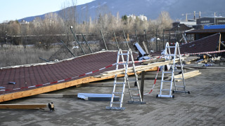 Проверяват има ли е разрешително за строеж срутилото се в