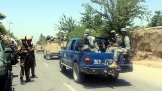 12 убити и 50 отвлечени от талибаните по магистрали в Афганистан