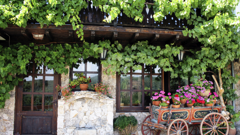 Българите избират почивка у нас вместо в чужбина за Великден