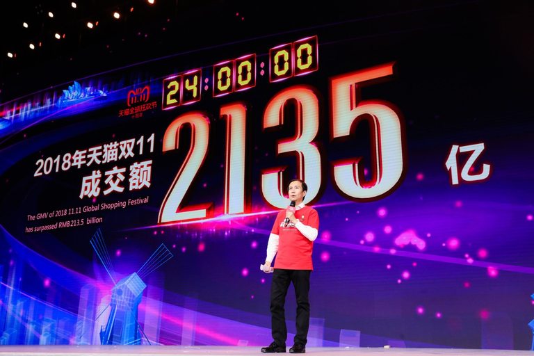  Изпълнителният шеф на Alibaba Даниел Жанг има тежката задача да продължи страхотния триумф на колоса в онлайн търговията 