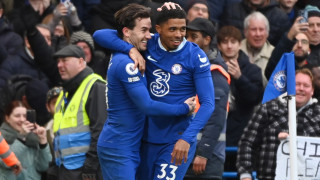 Професионалните футболисти не бива да се затварят в себе си