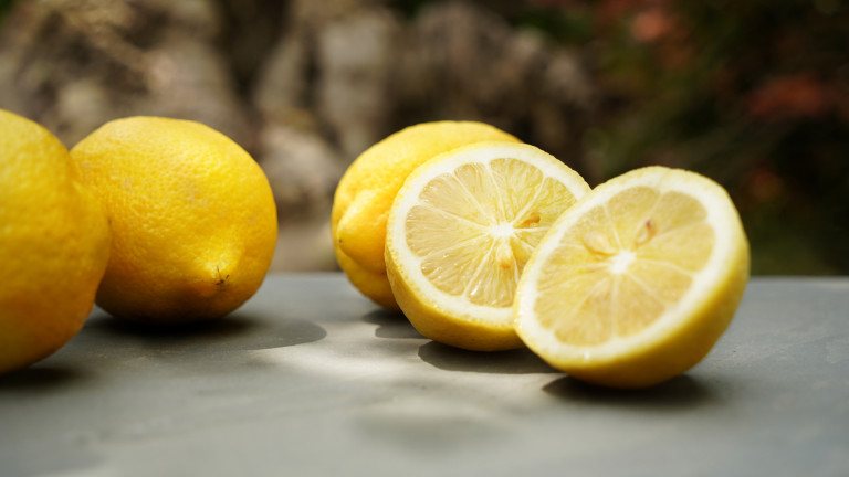 Лимонът е един от най-ценните храни за нашето здраве, а