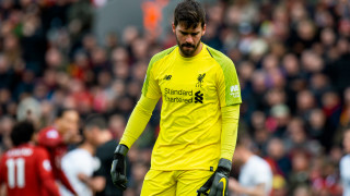 Титулярният вратар на Ливърпул Алисон призна че има специално разрешение