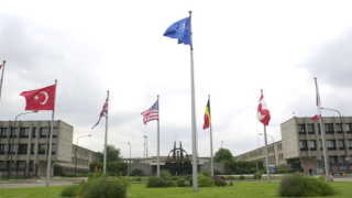 НАТО заклейми договор на ООН за забрана на ядрените оръжия