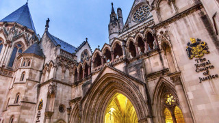 Британското правителство нарушава закона като разрешава износа на оръжия за