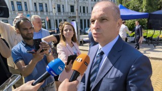 Министърът на транспорта и съобщенията в оставка Гроздан Караджов отговори