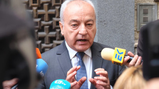Власт и опозиция пак си спретнаха скандал за одитите в АПИ