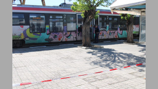 Мъж се е самонамушкал в шията с нож след като